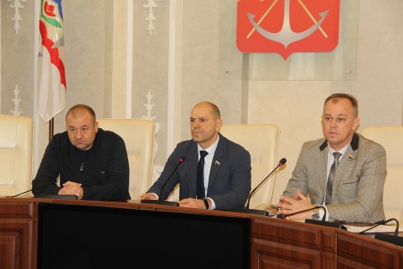 Комиссия по социальному развитию рассмотрела вопросы здравоохранения